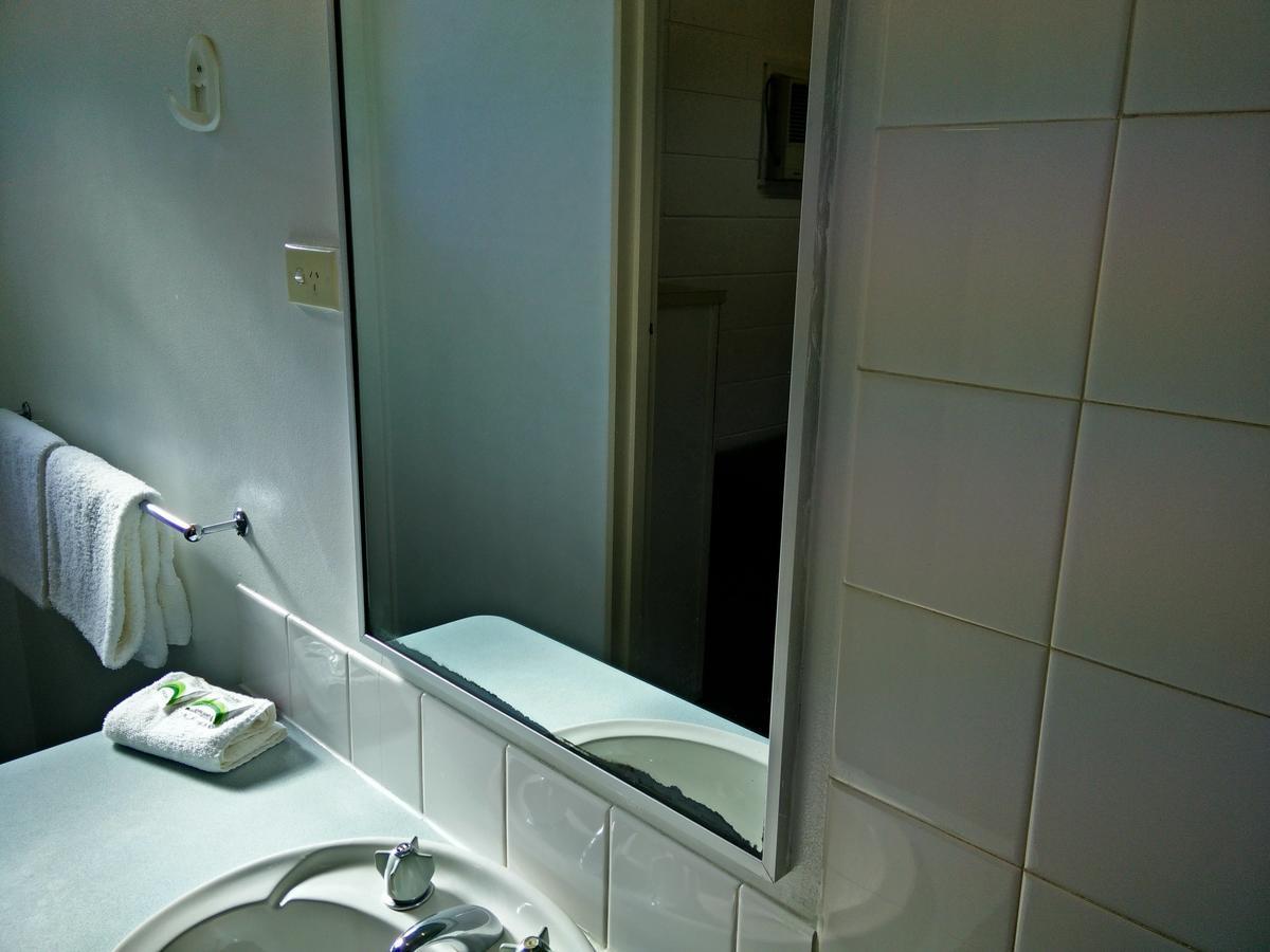 Cairns Motor Inn Екстериор снимка