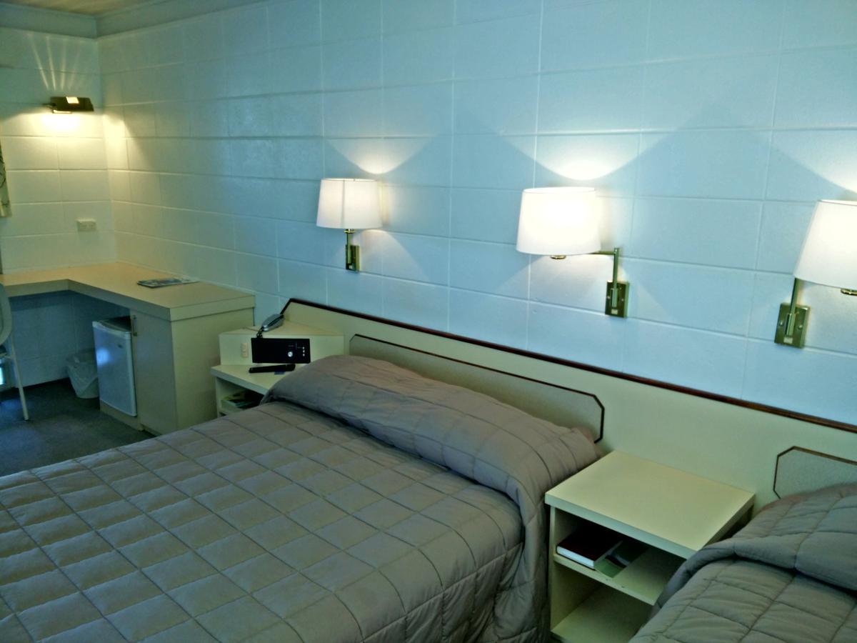 Cairns Motor Inn Екстериор снимка