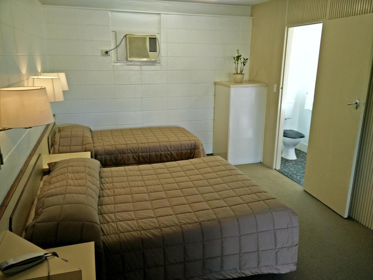 Cairns Motor Inn Екстериор снимка
