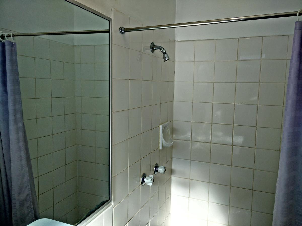 Cairns Motor Inn Екстериор снимка
