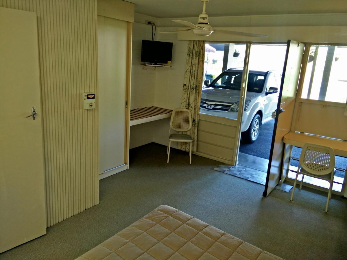 Cairns Motor Inn Екстериор снимка