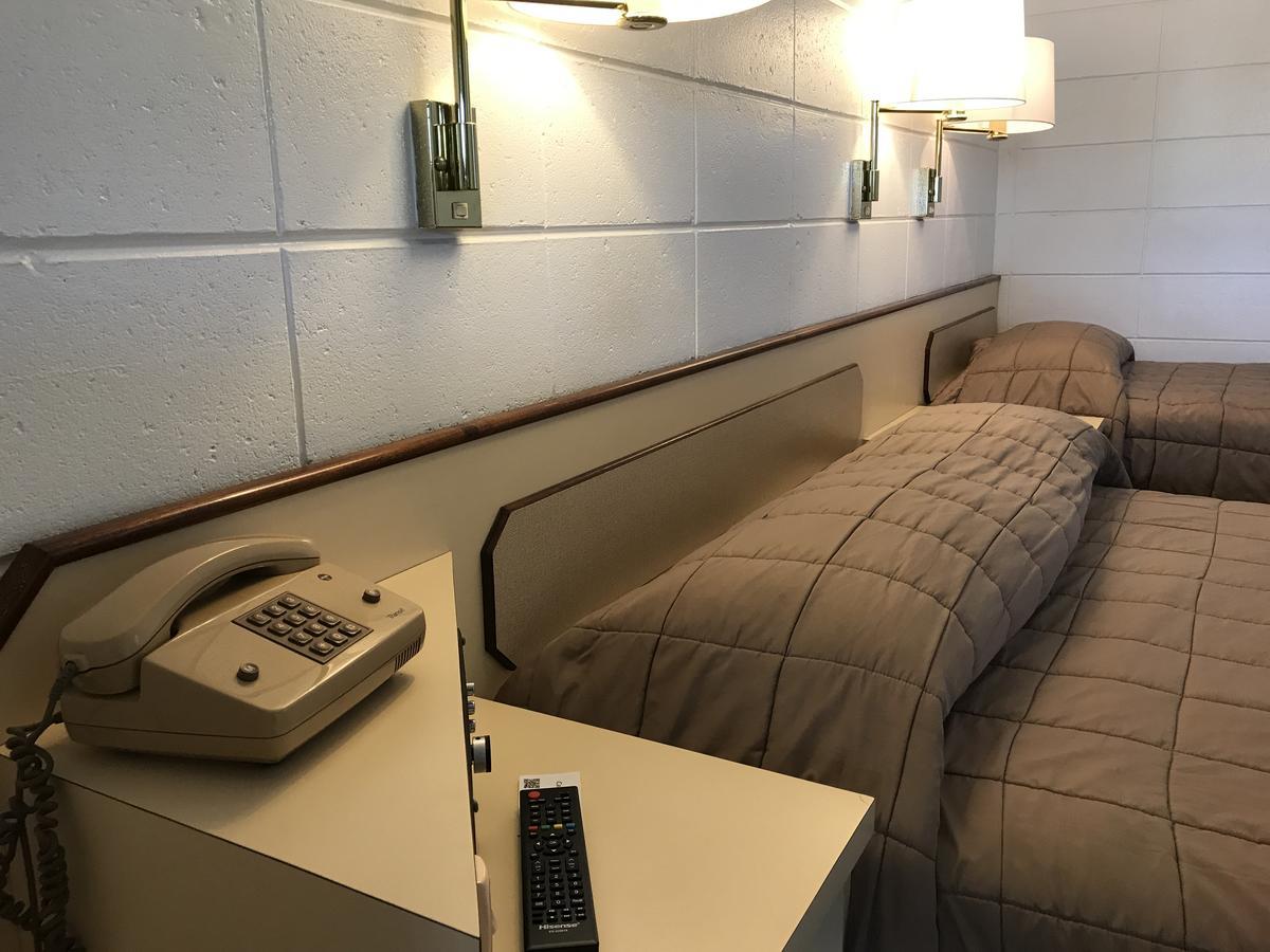 Cairns Motor Inn Екстериор снимка