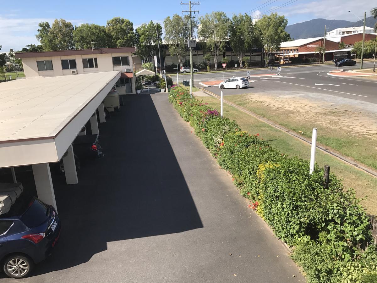 Cairns Motor Inn Екстериор снимка